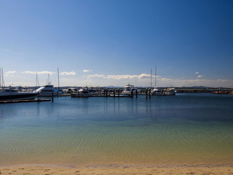 Oaks Nelson Bay Lure Suites - Accommodation Yamba 3