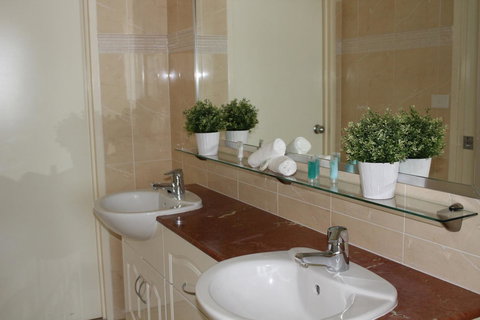 The Boathouse Resort Luxury Apartments - Accommodation Yamba 18