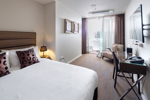 57Hotel - Accommodation Yamba 33