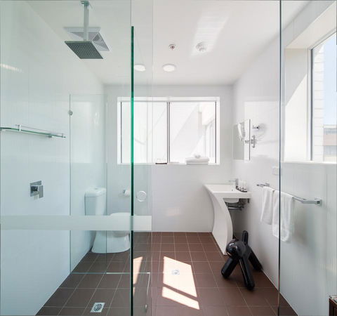 57Hotel - Accommodation Yamba 5