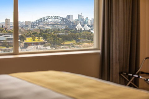 Holiday Inn Sydney Potts Point - Accommodation Yamba 2