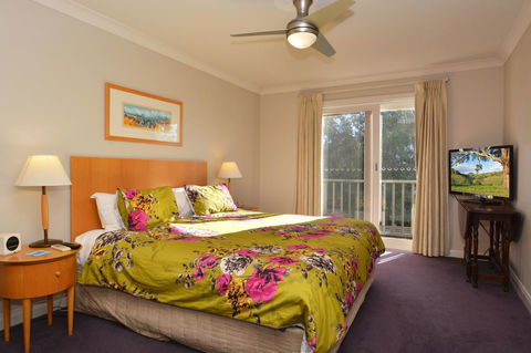 Villa 3br Chianti Villa Located Within Cypress Lakes Resort - Accommodation Yamba 8