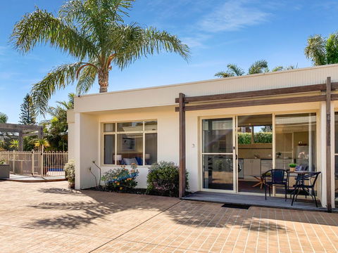 Seashells Apartments Merimbula - Accommodation Yamba 6