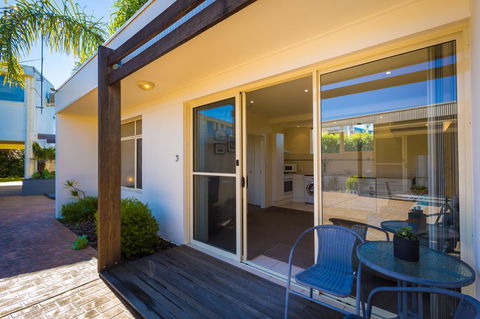Seashells Apartments Merimbula - Accommodation Yamba 20
