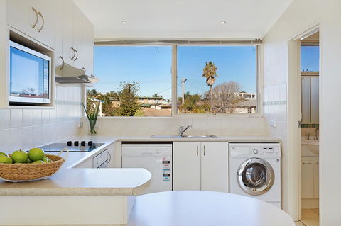 Seashells Apartments Merimbula - Accommodation Yamba 11