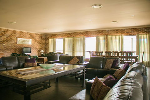 Ironstone Estate Lovedale - Accommodation Yamba 26