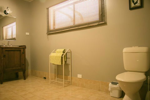 Ironstone Estate Lovedale - Accommodation Yamba 9
