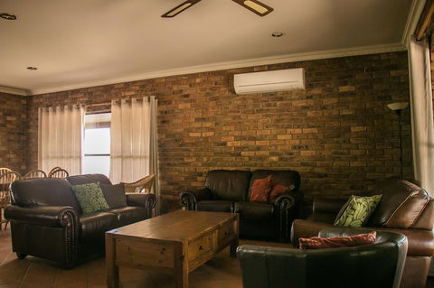 Ironstone Estate Lovedale - Accommodation Yamba 16