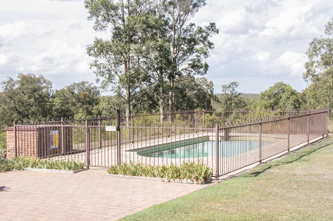 Ironstone Estate Lovedale - Accommodation Yamba 3