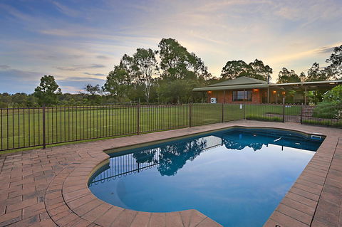 Ironstone Estate Lovedale - Accommodation Yamba 0