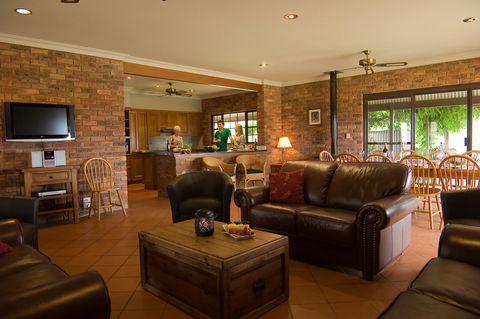 Ironstone Estate Lovedale - Accommodation Yamba 30