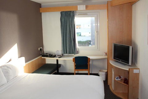 Ibis Newcastle - Accommodation Yamba 8