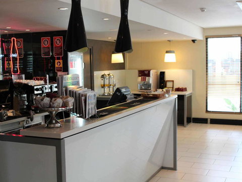 Ibis Newcastle - Accommodation Yamba 26