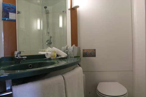Ibis Newcastle - Accommodation Yamba 12