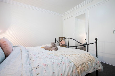 Armidale Cottage - House 2 - Accommodation Yamba 24