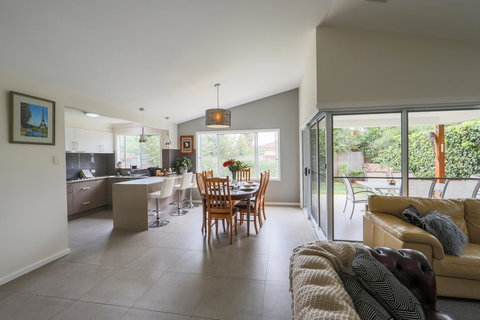 Armidale Cottage - House 2 - Accommodation Yamba 16