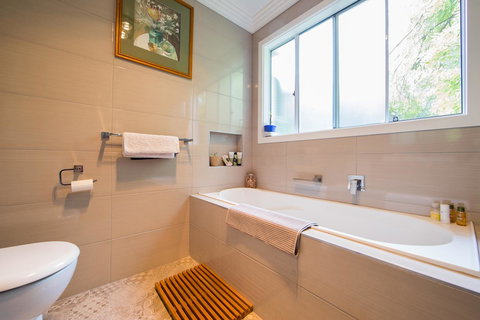 Armidale Cottage - House 2 - Accommodation Yamba 28