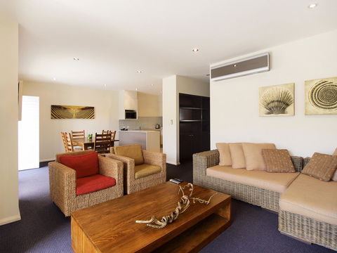 Oaks Port Stephens Pacific Blue Resort - Accommodation Yamba 5