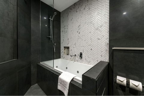Holiday Inn & Suites - Parramatta Marsden Street, An IHG Hotel - Accommodation Yamba 6