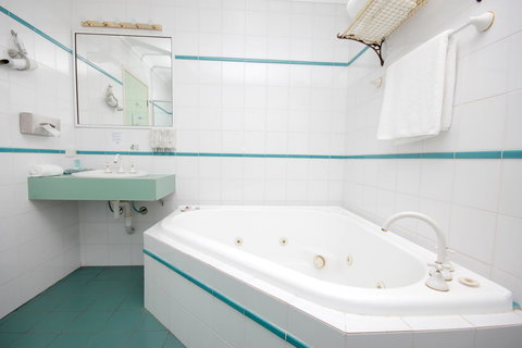 Sapphire Waters Motor Inn - Accommodation Yamba 7