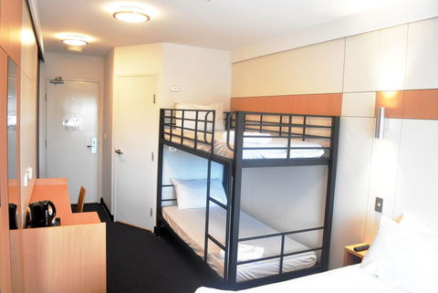 Ibis Budget - Gosford - Accommodation Yamba 5