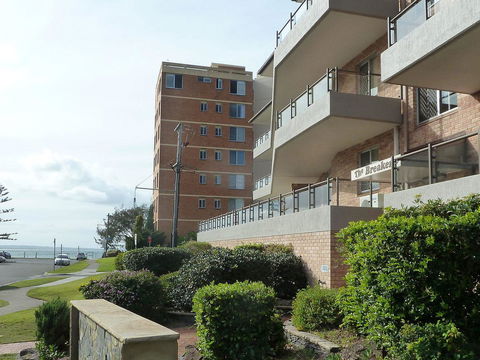 The Breakers 13 - Accommodation Yamba 3