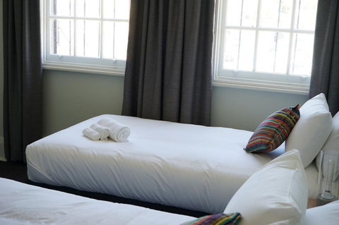 Rosehill Hotel - Accommodation Yamba 7