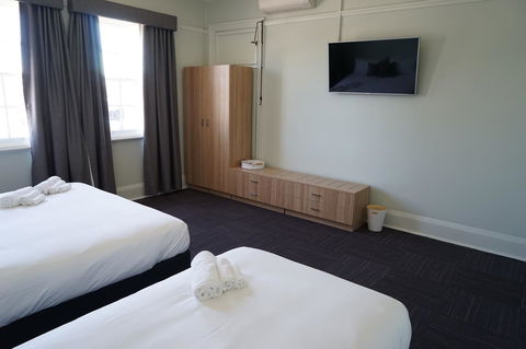 Rosehill Hotel - Accommodation Yamba 6