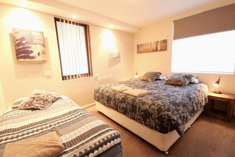 Full Circle Apartments - Accommodation Yamba 8