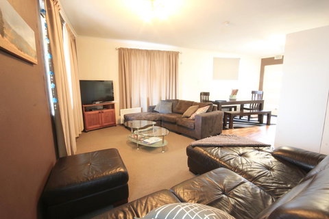 Full Circle Apartments - Accommodation Yamba 6