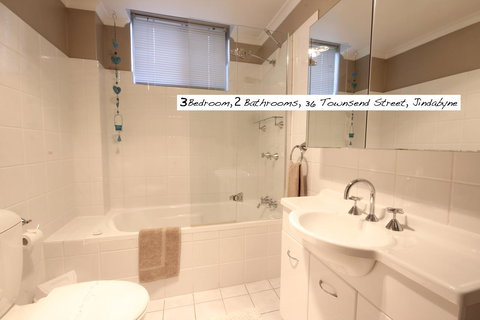 Full Circle Apartments - Accommodation Yamba 13