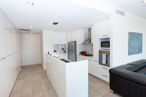 Brand New Executive Apartment - Accommodation Yamba 4