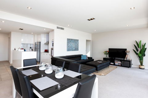 Brand New Executive Apartment - Accommodation Yamba 0