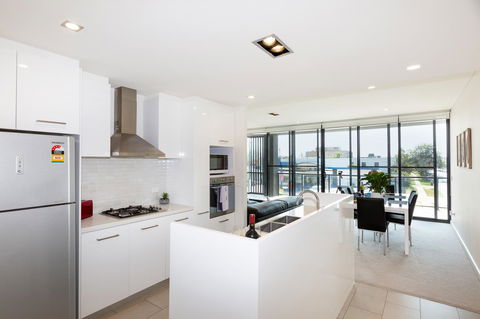 Brand New Executive Apartment - Accommodation Yamba 5