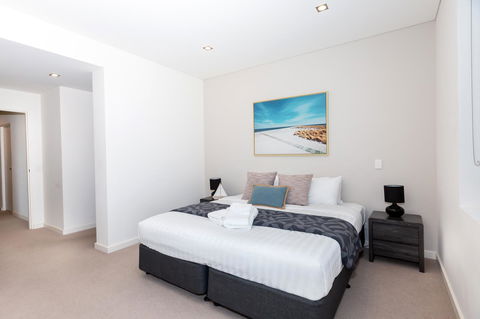 Brand New Executive Apartment - Accommodation Yamba 9
