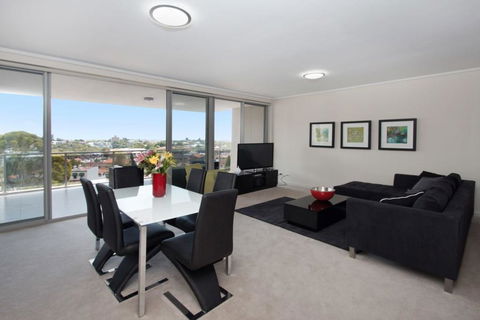 The Junction Palais - Modern And Spacious 2BR Bondi Junction Apartment Close To Everything - Accommodation Yamba 0