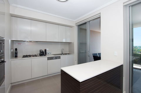 The Junction Palais - Modern And Spacious 2BR Bondi Junction Apartment Close To Everything - Accommodation Yamba 8