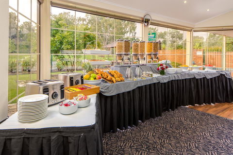 Best Western Plus Hovell Tree Inn - Accommodation Yamba 10