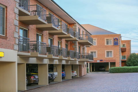 Best Western Plus Hovell Tree Inn - Accommodation Yamba 1