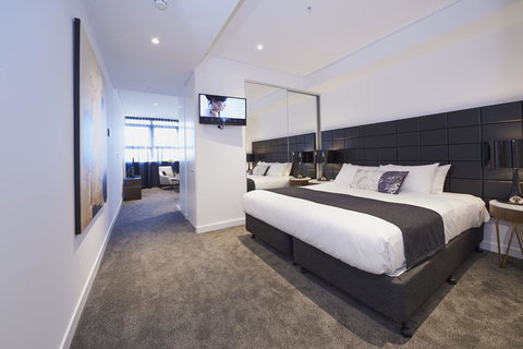 Silkari Suites At Chatswood - Accommodation Yamba 5