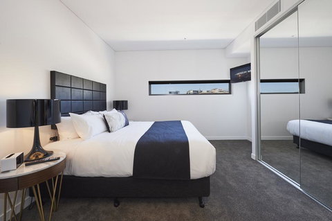 Silkari Suites At Chatswood - Accommodation Yamba 9