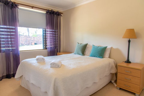 Belmont - Accommodation Yamba 8
