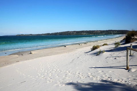 Jervis Bay Beach Shack I Pet Friendly - Accommodation Yamba 17