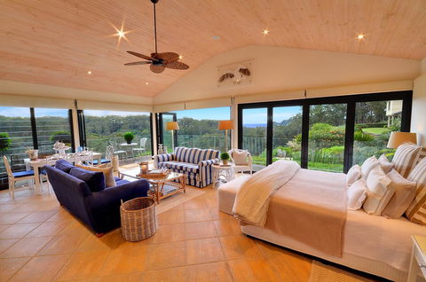 The Outlook Cabana - Accommodation Yamba 6