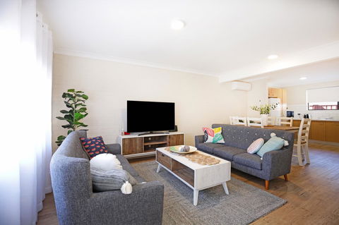 Abode @ Culburra - Pet Friendly - 4 Mins To Beach - Accommodation Yamba 0
