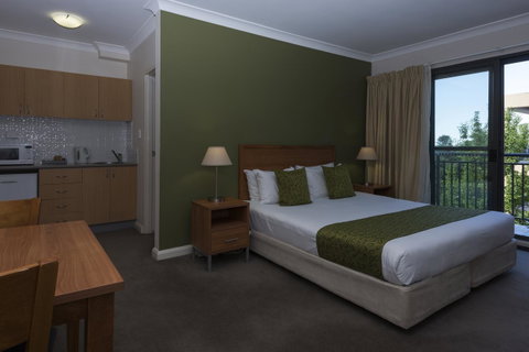Leisure Inn Spires - Accommodation Yamba 4