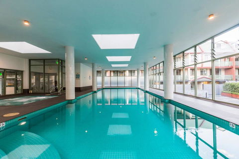 Nobbs Â· Executive 2 Storey Sydney Apartment With Pool - Accommodation Yamba 12