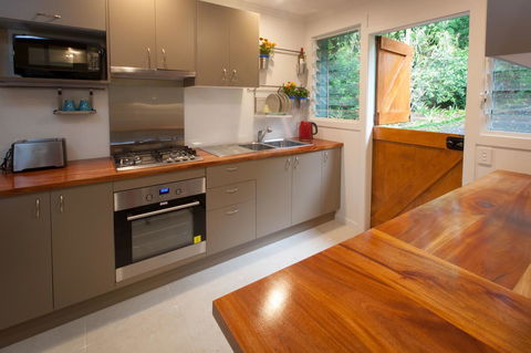 Sanctuary In The Pocket - Accommodation Yamba 10