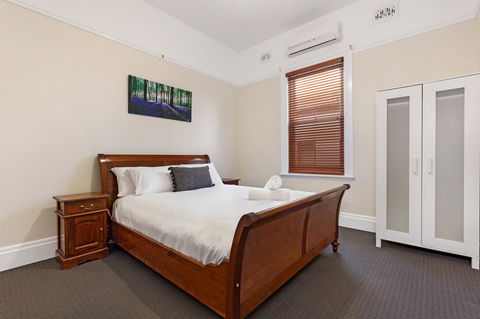 Drummoyne 3 Bedroom Home (62ALE) - Accommodation Yamba 5