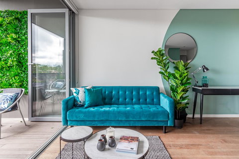 Large Light Luxe 3BDR 2BA Free Parking - Walk To Sydney Uni And RPA - Accommodation Yamba 3